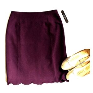 NWT Tahari ASL Scalloped Bottom Skirt